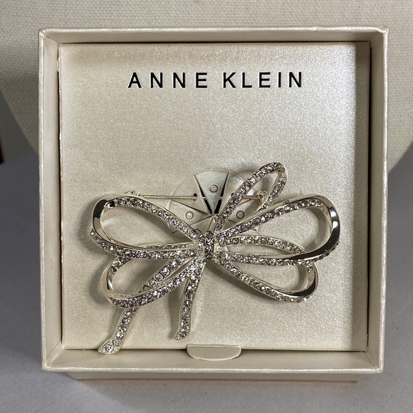 Anne Klein Jewelry - Large silvertone classic bow brooch pin